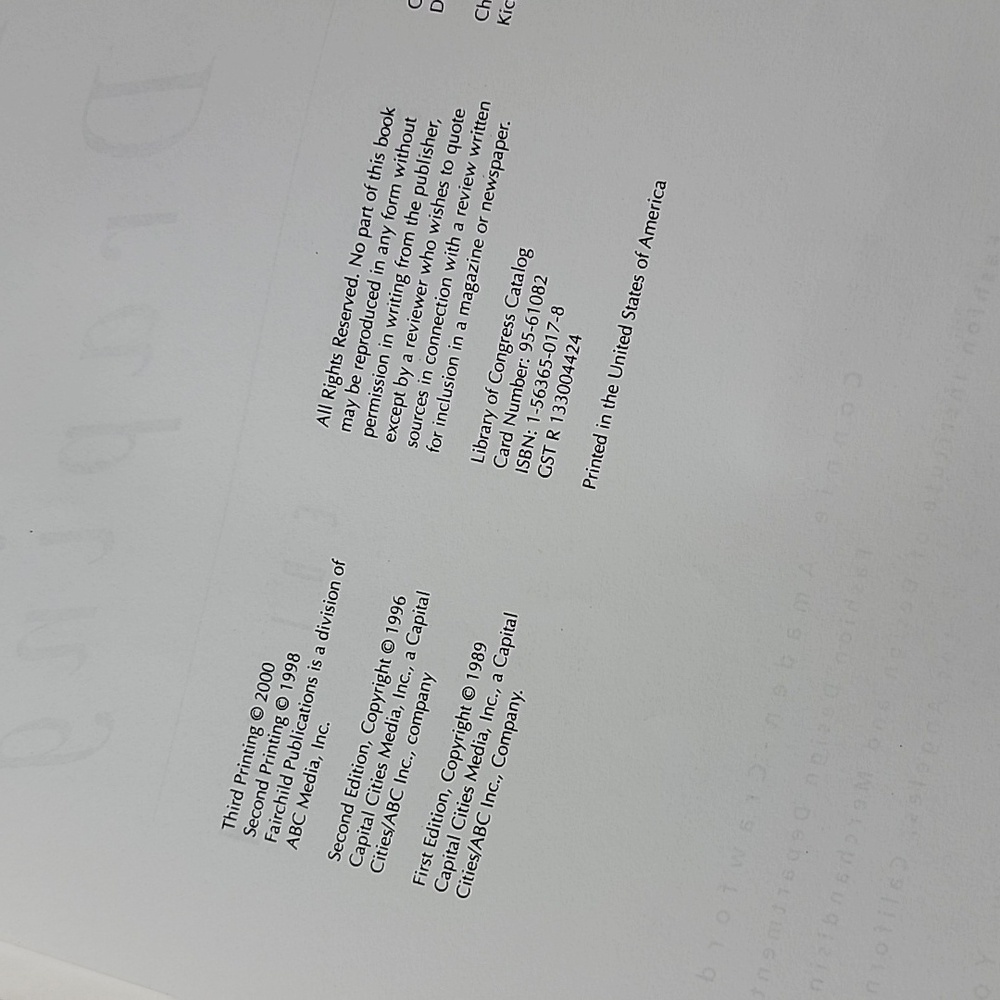 The Art Of Fashion Draping 2nd Edition Connie Amaden-Crawford - Picture 3 of 6